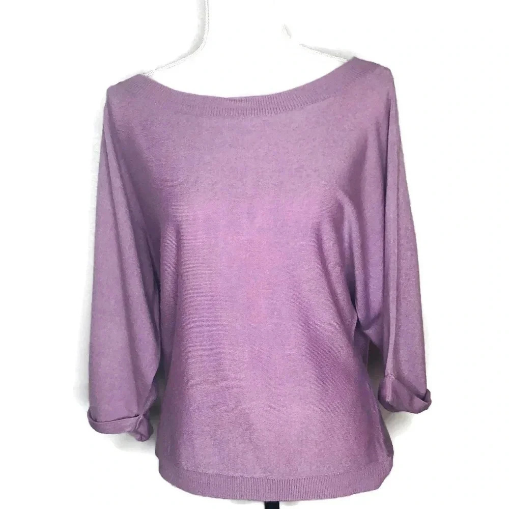 Soho lavender sweater size small/medium.3/4 sleeve